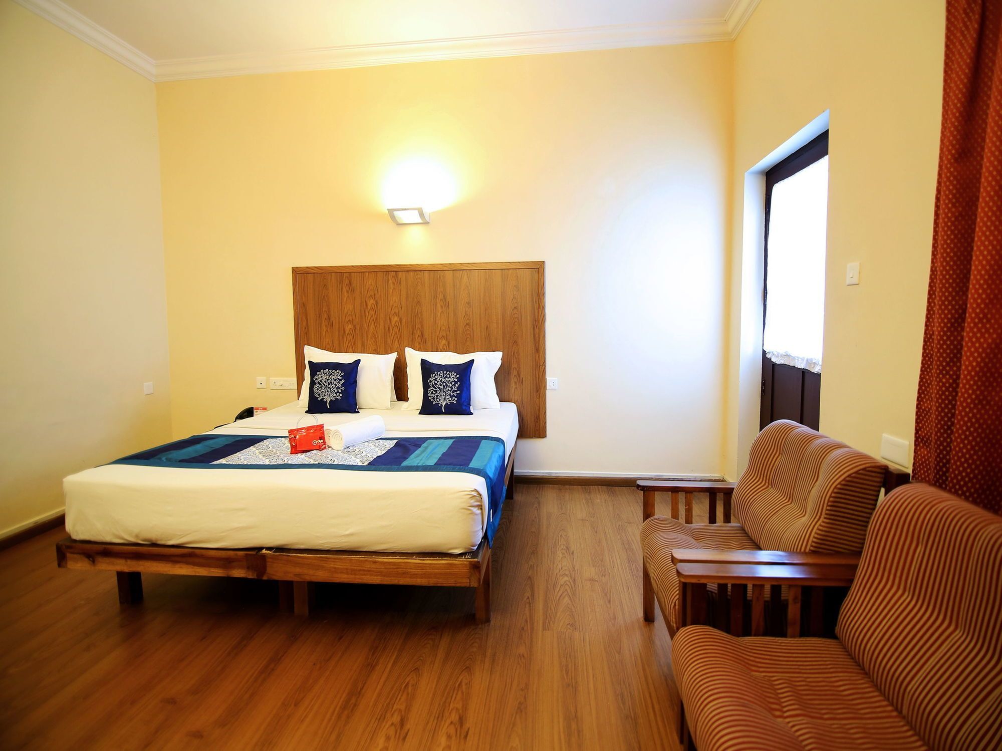Oyo 2887 Hotel Sn International Kumily Экстерьер фото